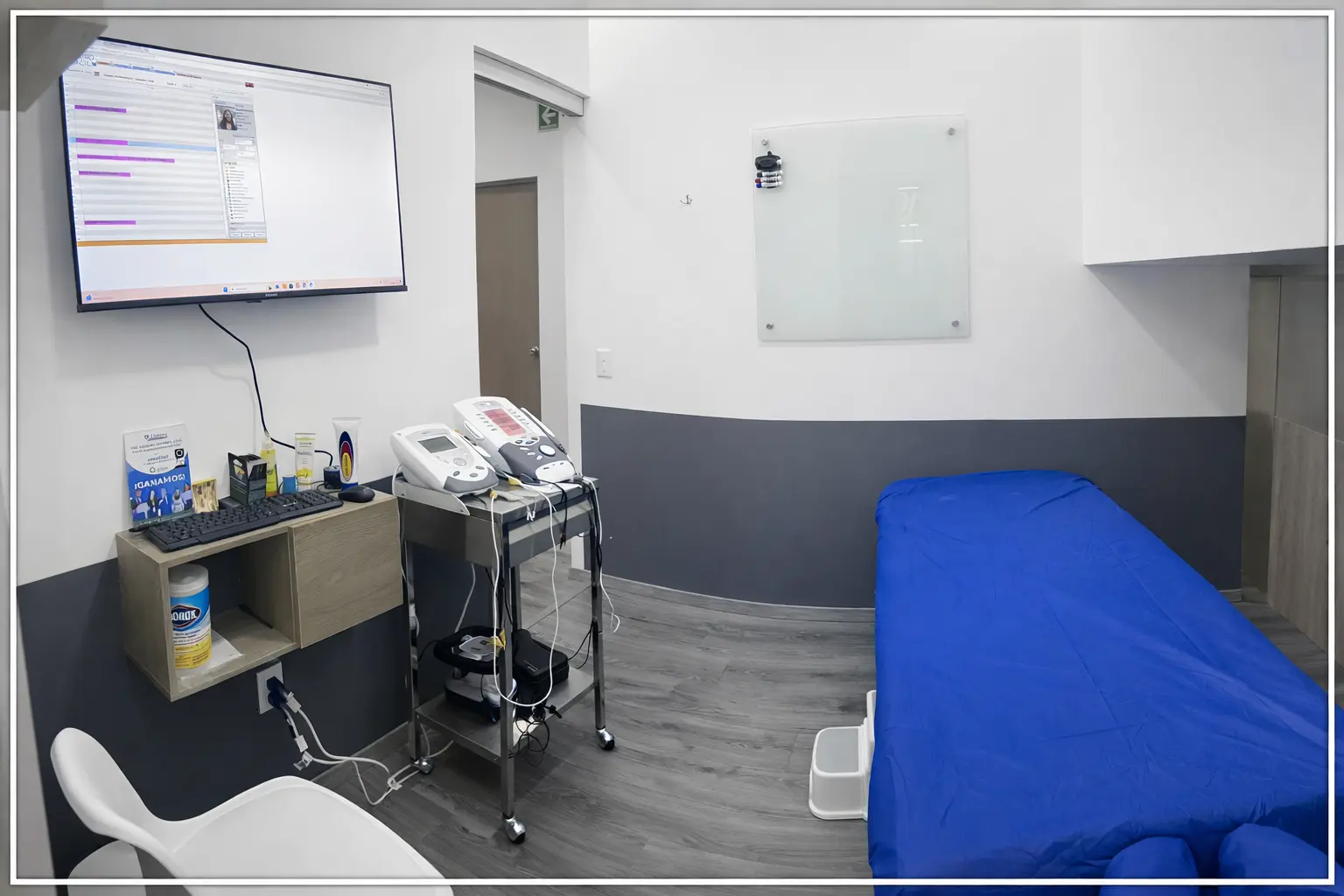 Sala de fisioterapia y rehabilitación Dolorfin Esfera Monterrey